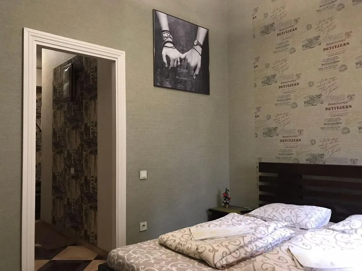 Hostel Q ,15 Хв До Жд Вокзалу Львов 0*,  Украина